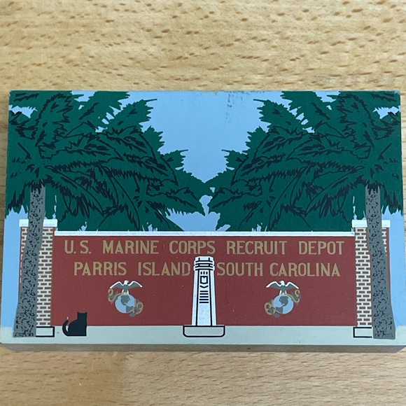 Cat’s Meow Parris Island Main Gate. Parris Island, South Carolina. USMC 1999 - Picture 1 of 2